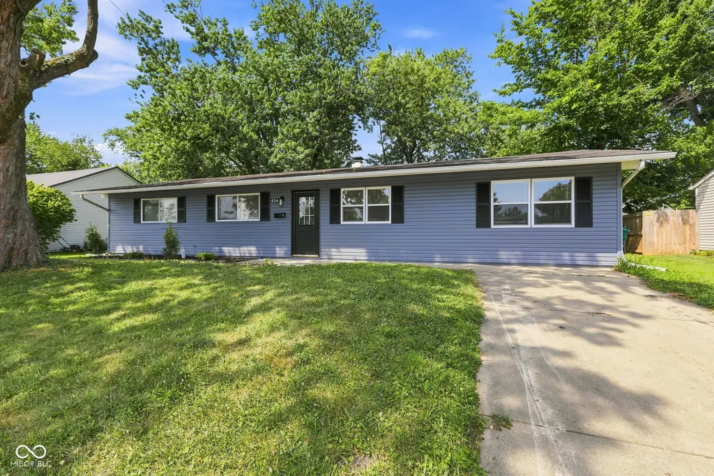 824 Longfellow Lane Plainfield IN 46168