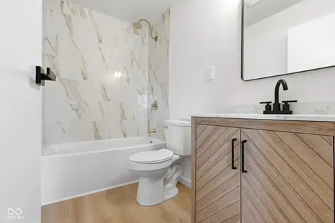 824 Longfellow Lane Plainfield IN 46168