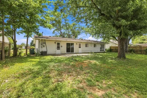 824 Longfellow Lane Plainfield IN 46168