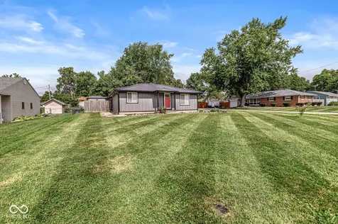 28 S Sugar Creek Drive New Palestine IN 46163