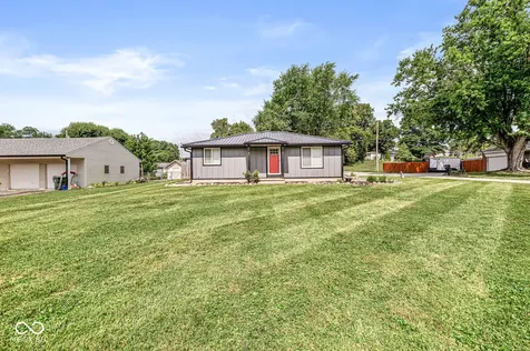 28 S Sugar Creek Drive New Palestine IN 46163