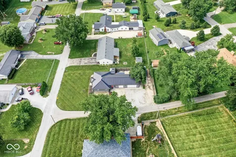 28 S Sugar Creek Drive New Palestine IN 46163