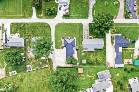 28 S Sugar Creek Drive New Palestine IN 46163
