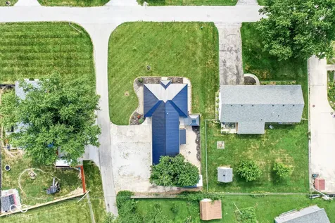 28 S Sugar Creek Drive New Palestine IN 46163