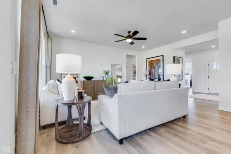 11114 Dressage Way Indianapolis IN 46239