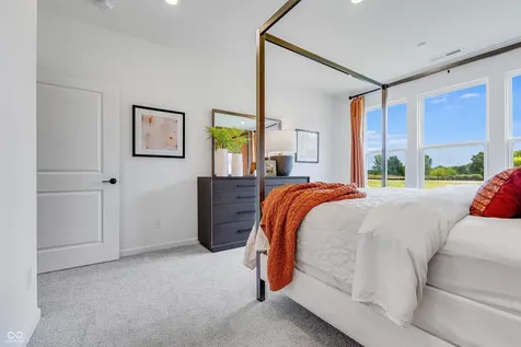 11114 Dressage Way Indianapolis IN 46239