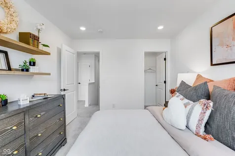 11114 Dressage Way Indianapolis IN 46239