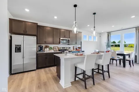 11114 Dressage Way Indianapolis IN 46239