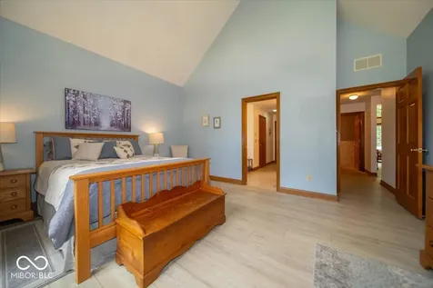 3897 S Woodfield Drive S New Palestine IN 46163