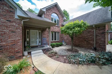 3897 S Woodfield Drive S New Palestine IN 46163
