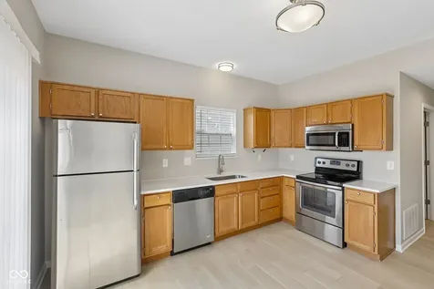 13823 Oak Grove Court Fishers IN 46038