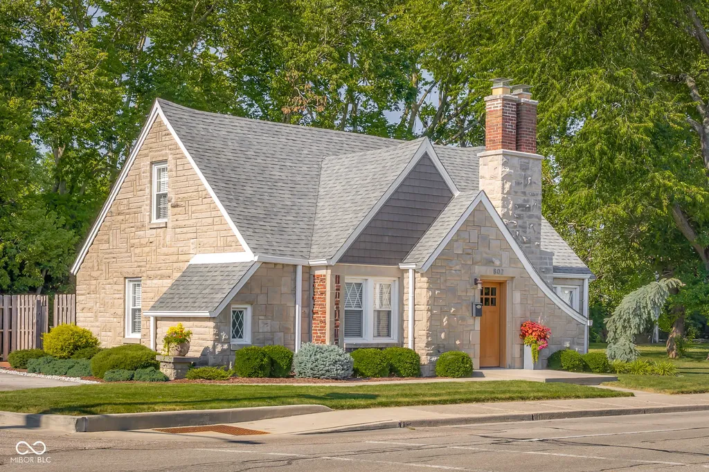 802 25th Columbus IN 47201