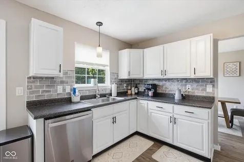 10206 Carmine Drive Noblesville IN 46060