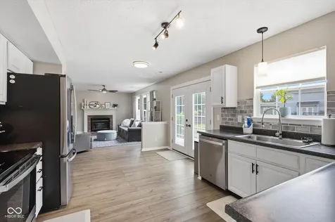 10206 Carmine Drive Noblesville IN 46060