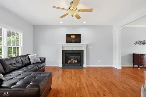 10235 Bent Creek Court Fishers IN 46037