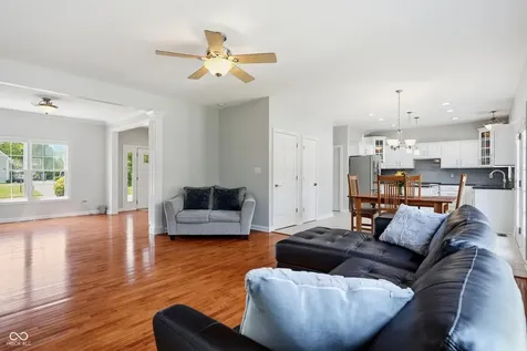 10235 Bent Creek Court Fishers IN 46037