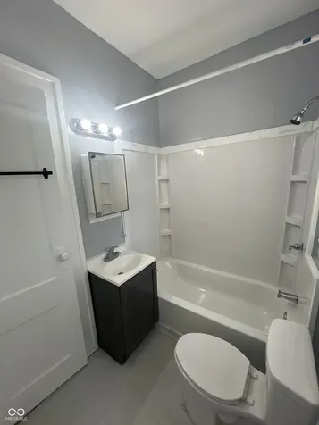 634 E 37th Street Indianapolis IN 46205