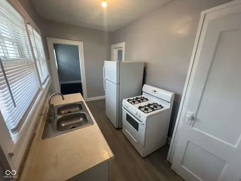 634 E 37th Street Indianapolis IN 46205