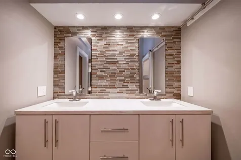 7253 Wolffe Drive Fishers IN 46038