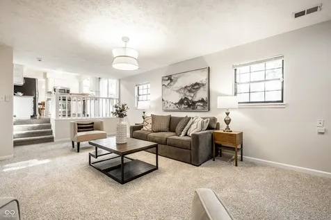 8815 Deer Run Drive Indianapolis IN 46256