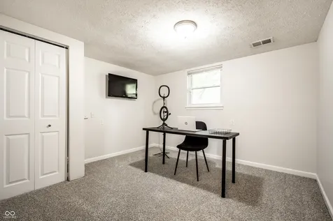 8815 Deer Run Drive Indianapolis IN 46256