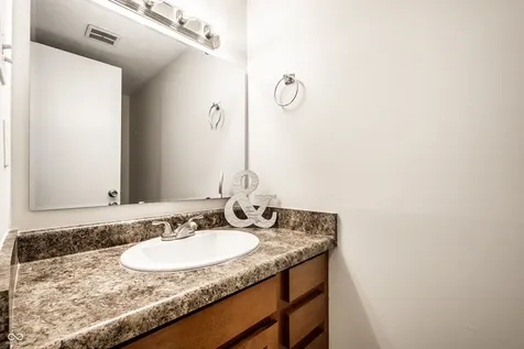 8815 Deer Run Drive Indianapolis IN 46256