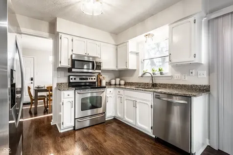 8815 Deer Run Drive Indianapolis IN 46256