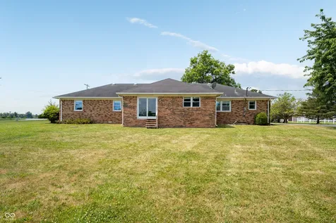 1041 N Us Highway 421 Whitestown IN 46075