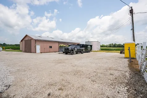 1041 N Us Highway 421 Whitestown IN 46075