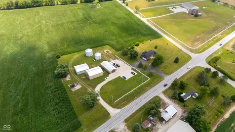 1041 N Us Highway 421 Whitestown IN 46075