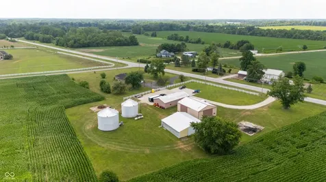 1041 N Us Highway 421 Whitestown IN 46075