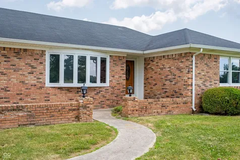 1041 N Us Highway 421 Whitestown IN 46075