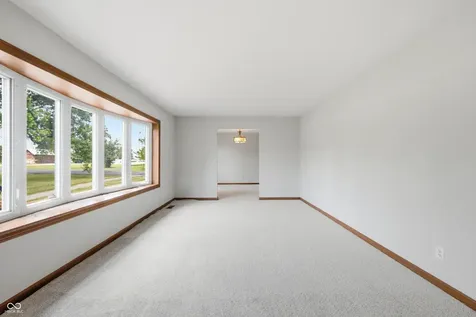 1041 N Us Highway 421 Whitestown IN 46075
