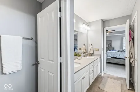 16183 Sedalia Drive Fishers IN 46040