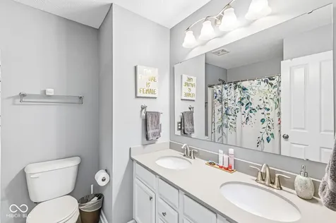 16183 Sedalia Drive Fishers IN 46040