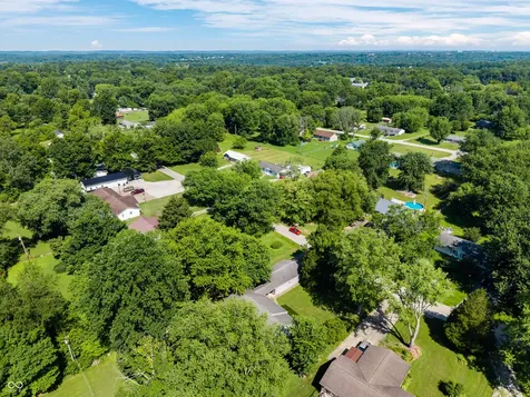 353 Trinton Circle Bedford IN 47421