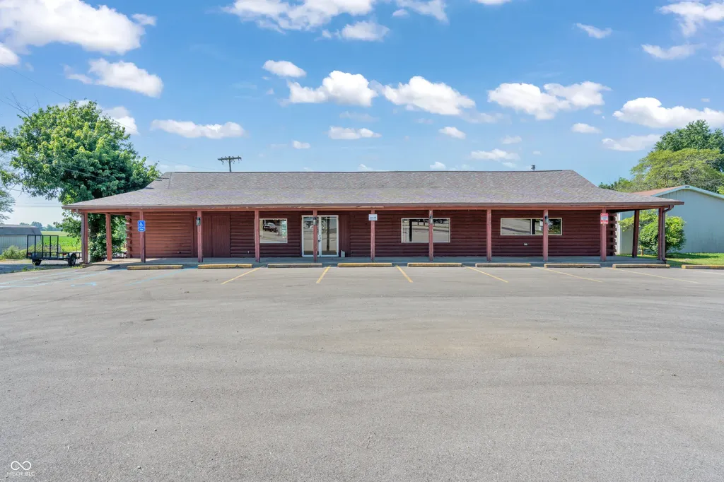 6977 W Main Danville IN 46122