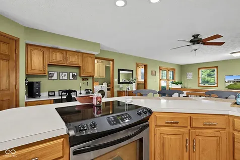 4255 W 1175 Road N New Palestine IN 46163