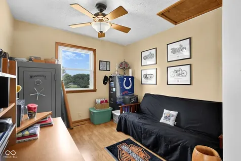4255 W 1175 Road N New Palestine IN 46163