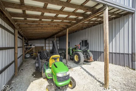 4255 W 1175 Road N New Palestine IN 46163