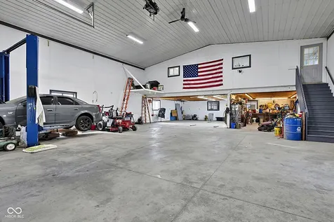 4255 W 1175 Road N New Palestine IN 46163