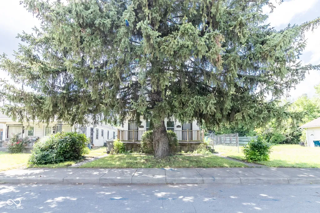 2330/2332 Paris Avenue Indianapolis IN 46208