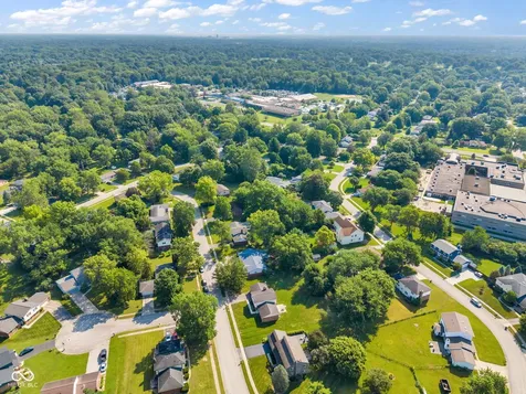 6525 Hazelwood Avenue Indianapolis IN 46260