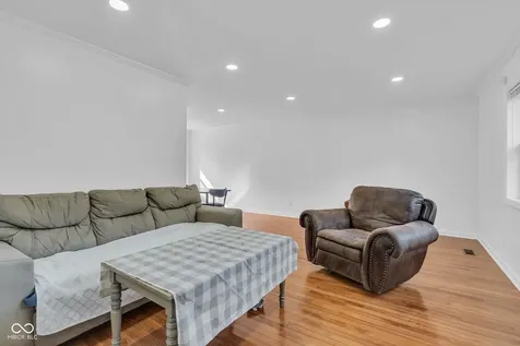 6525 Hazelwood Avenue Indianapolis IN 46260