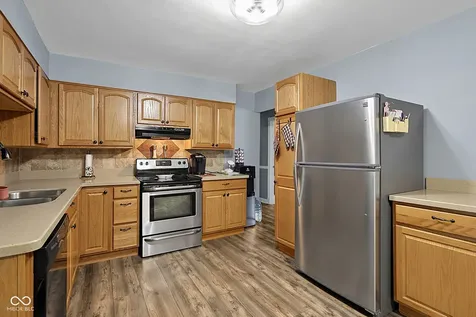 7143 E 45th Street Indianapolis IN 46226