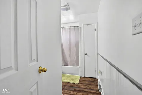 7143 E 45th Street Indianapolis IN 46226