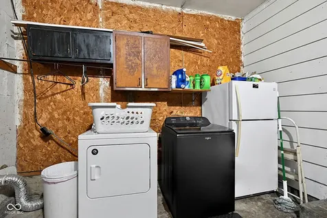 7143 E 45th Street Indianapolis IN 46226