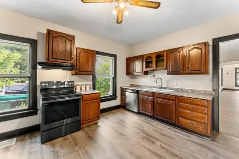 728 N Ewing Street Seymour IN 47274