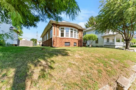 728 N Ewing Street Seymour IN 47274