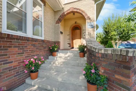 728 N Ewing Street Seymour IN 47274